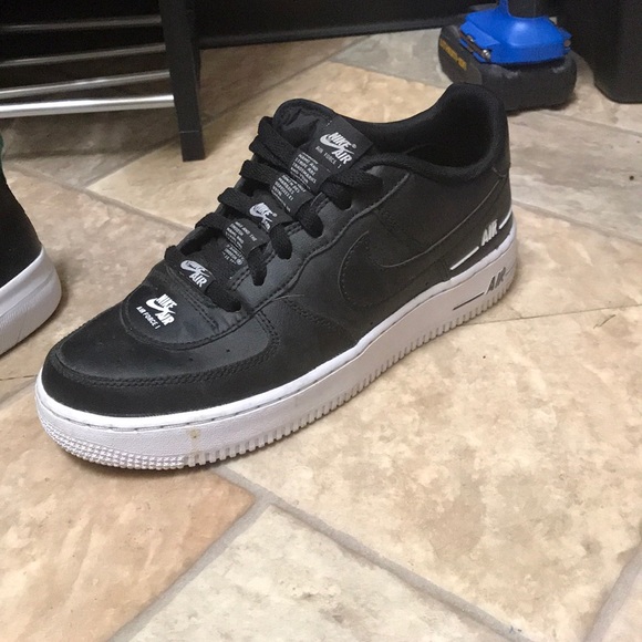 Shoes - Picture 2 of 2